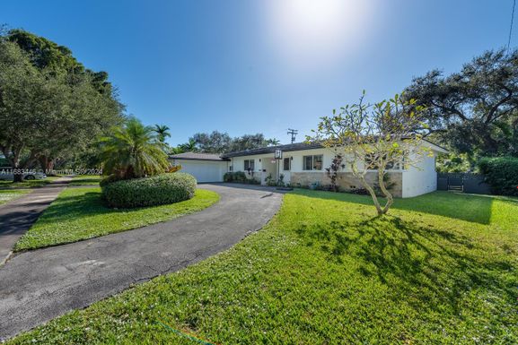 560 NE 106th St, Miami Shores FL 33138