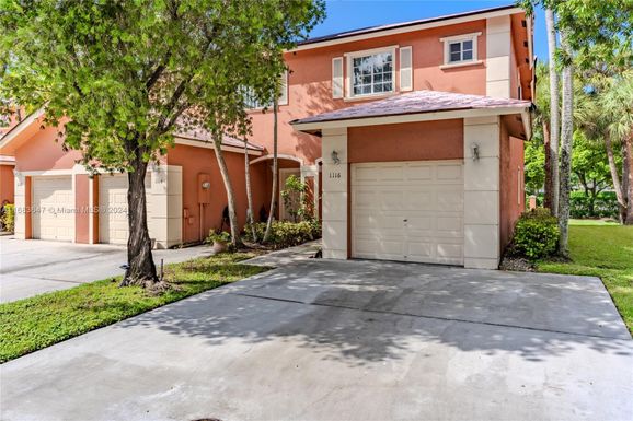 1116 NW 100th Ave # 1116, Pembroke Pines FL 33024