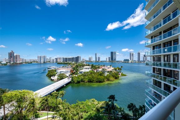 4000 ISLAND BL # 904, Aventura FL 33160