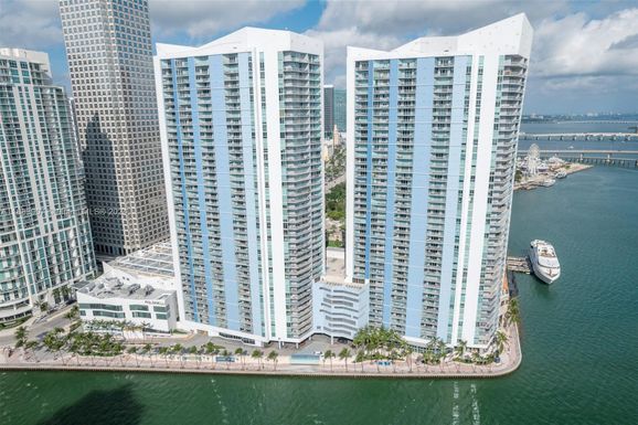 335 S Biscayne Blvd # 2009, Miami FL 33131