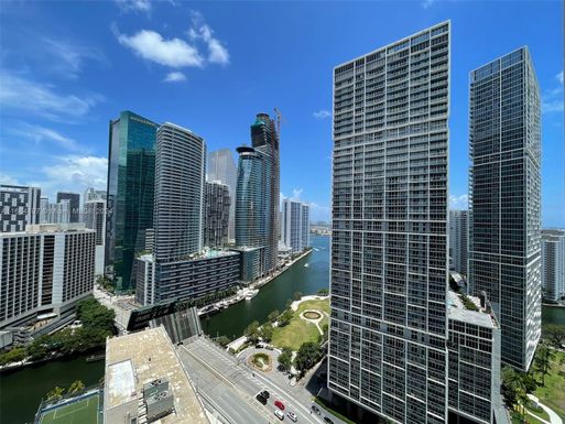 500 Brickell Ave # 3005, Miami FL 33131