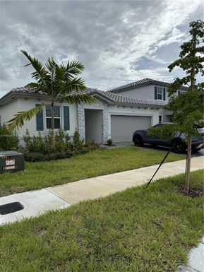 833 SE 26th Rd # 833, Homestead FL 33035