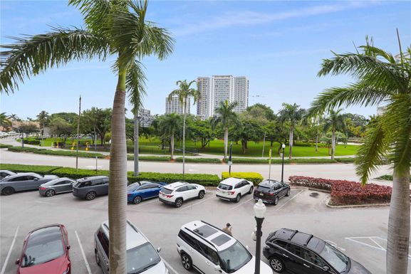 1830 Radius Dr # 224, Hollywood FL 33020