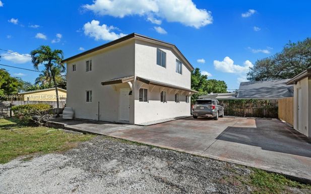 413 SE 22nd St # 2B, Fort Lauderdale FL 33316