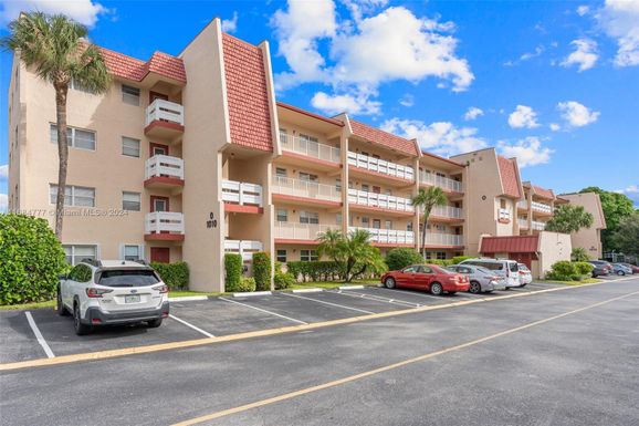 1010 Country Club Dr # 402, Margate FL 33063