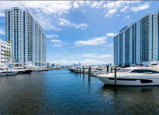 17211 Biscayne Blvd #32, North Miami Beach FL 33160