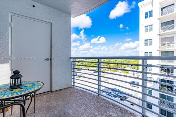 1830 Radius Dr # 1002, Hollywood FL 33020