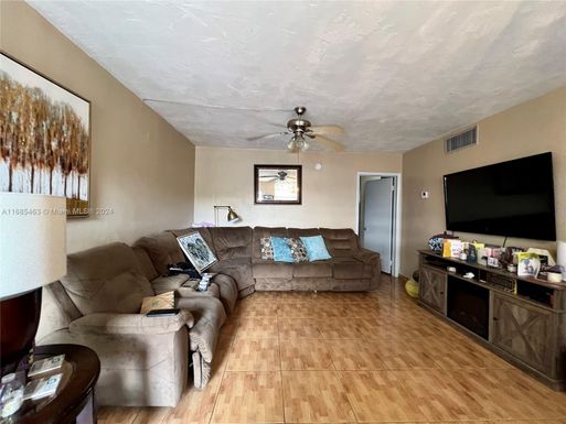 1515 NE 125th Ter # 312, North Miami FL 33161