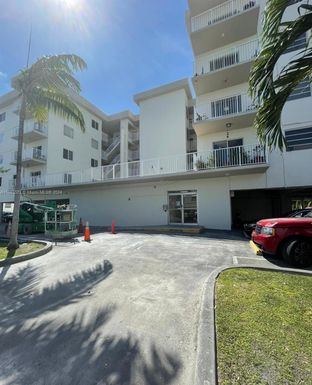 3536 NE 168th St # 402, North Miami Beach FL 33160