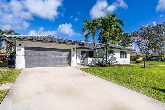 21840 Mountain Sugar Ln, Boca Raton FL 33433