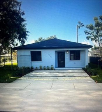 2421 NW 152nd Ter, Miami Gardens FL 33054