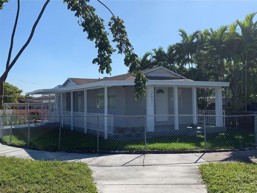 297 NW 60th Ave, Miami FL 33126