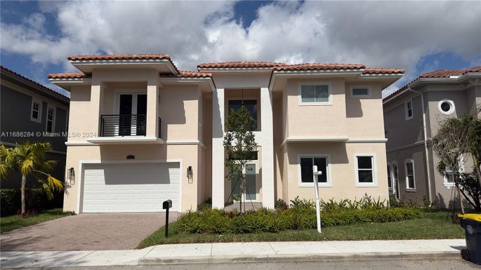 3523 Forest View Cir # 0, Dania Beach FL 33312