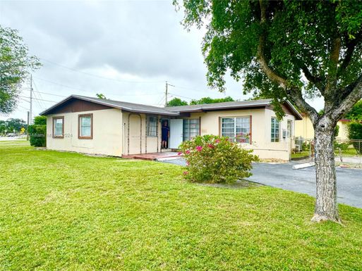 3400 NW 5th Ct, Lauderhill FL 33311