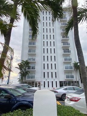 5313 SE Collins Ave # 310, Miami Beach FL 33140