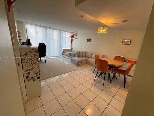 210 174th St # 315, Sunny Isles Beach FL 33160