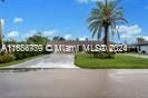 2711 NE 52nd Ct, Lighthouse Point FL 33064