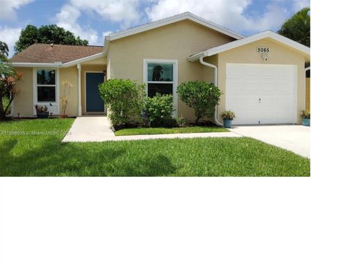 5065 Little Beth Dr S, Boynton Beach FL 33472