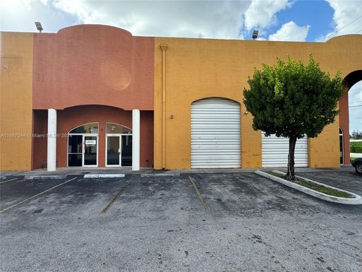 2954 W 84th St # 113, Hialeah FL 33018