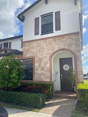 3288 W 106th Ter, Hialeah FL 33018