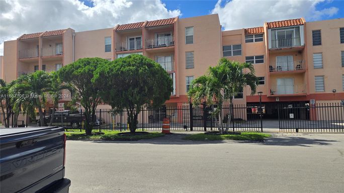 6190 W 19th Ave # 309, Hialeah FL 33012