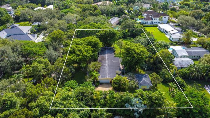 11600 SW 69th Ave, Pinecrest FL 33156