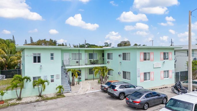 521 NE 82nd Ter, Miami FL 33138