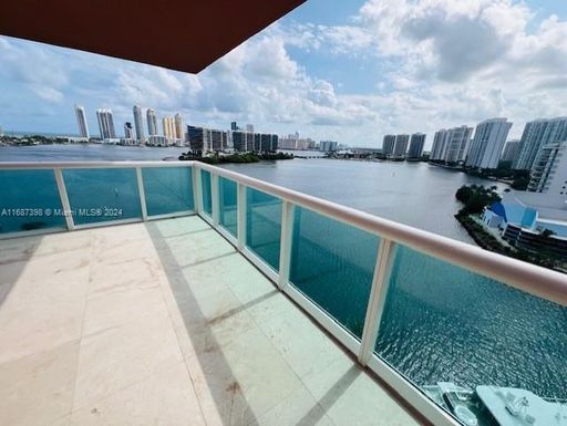 3370 Hidden Bay Dr # 1413, Aventura FL 33180