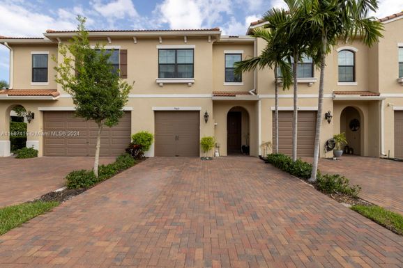 9463 Kinley Pl, Boca Raton FL 33428