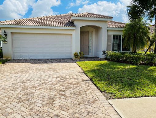 4430 kentucky way, Naples FL 34142