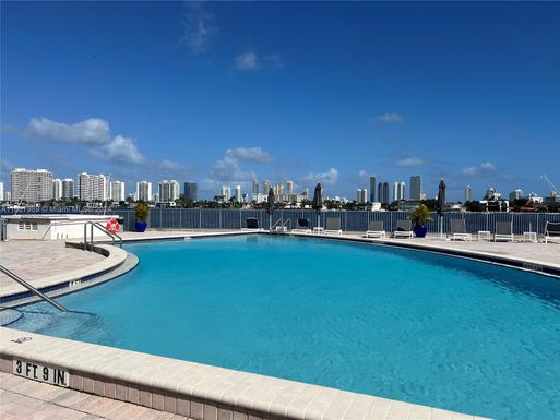 16570 NE 26th Ave # 6F, North Miami Beach FL 33160