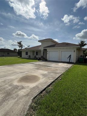 20494 SW 325th St, Homestead FL 33030