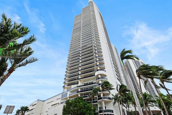 1800 S Ocean Dr # 2301, Hallandale Beach FL 33009