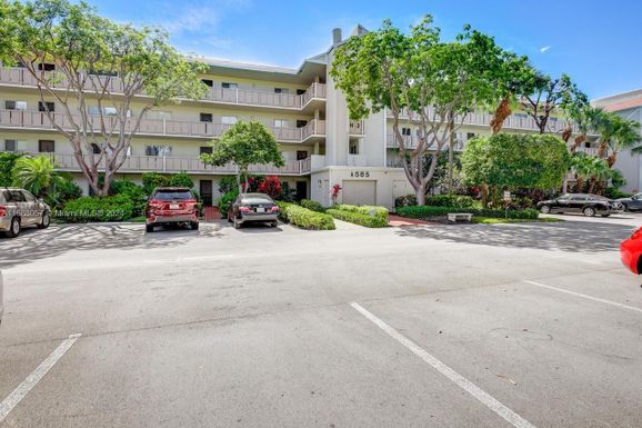 6585 Kensington Ln # 401, Delray Beach FL 33446