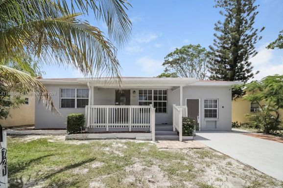 721 N E St # 0, Lake Worth FL 33460