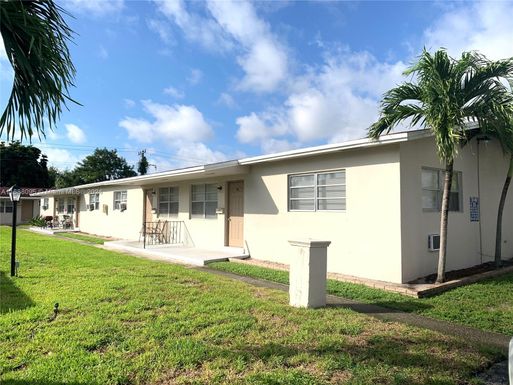 2220 Pierce St # 9, Hollywood FL 33020