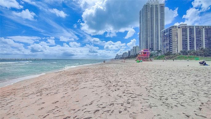 6498 Collins Ave # 38, Miami Beach FL 33141