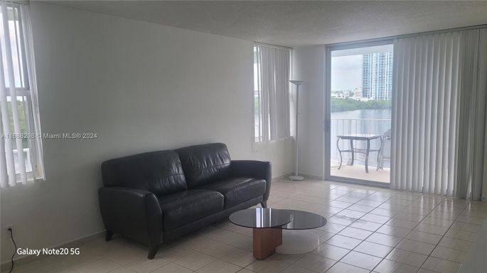 16546 NE 26th Ave # 5F, North Miami Beach FL 33160