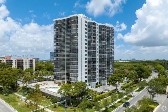 20335 W Country Club Dr # 2401, Aventura FL 33180