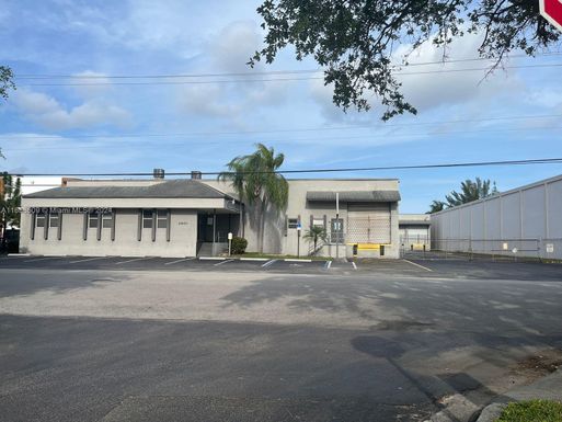 2801 S Park Rd, Pembroke Park FL 33009