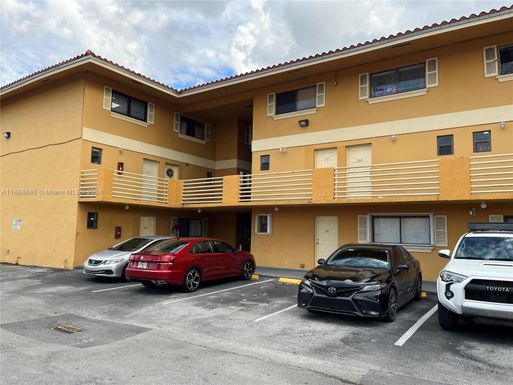 180 Royal Palm Rd # 112, Hialeah Gardens FL 33016