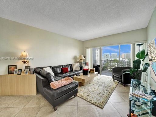 500 Bayview Dr # 931, Sunny Isles Beach FL 33160