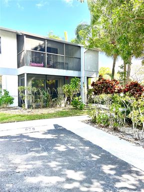 2753 S Oakland Forest Dr # 104, Oakland Park FL 33309