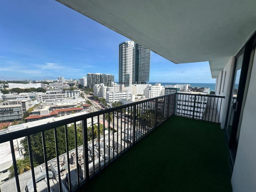 1800 Collins Ave # 15B, Miami Beach FL 33139