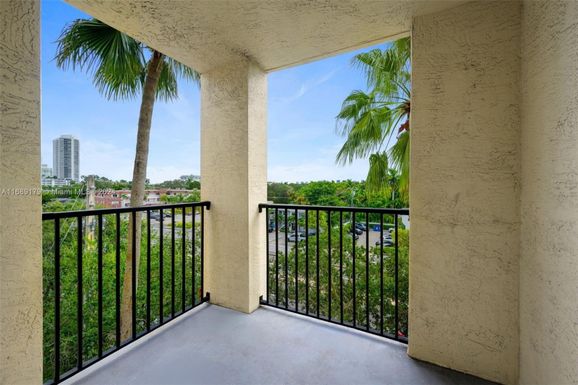 520 SE 5th Ave # 1303, Fort Lauderdale FL 33301