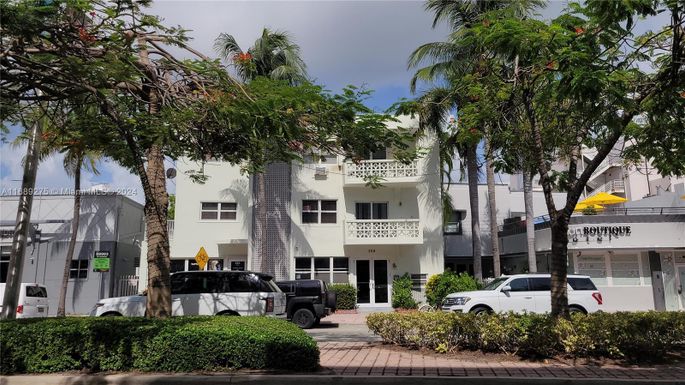 524 Washington Ave # 312, Miami Beach FL 33139