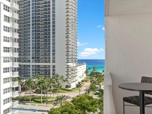 1865 S Ocean Dr # 10C, Hallandale Beach FL 33009