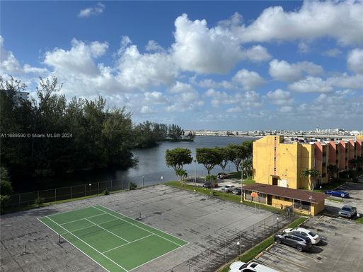 4801 NW 7th St # 16, Miami FL 33126