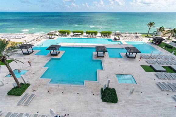 1800 S Ocean Dr # 1103, Hallandale Beach FL 33009