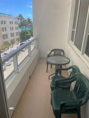 5005 Collins Ave # 424, Miami Beach FL 33140